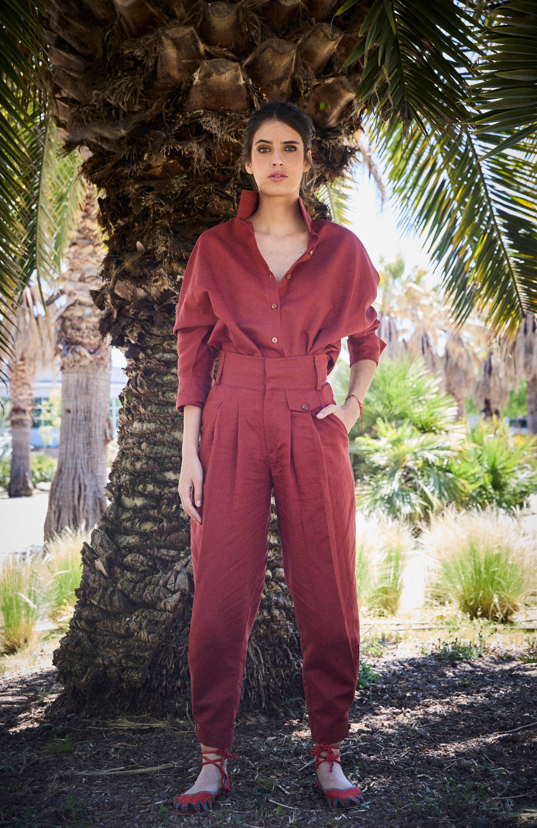 Pantalón Greta lino rojo teja
