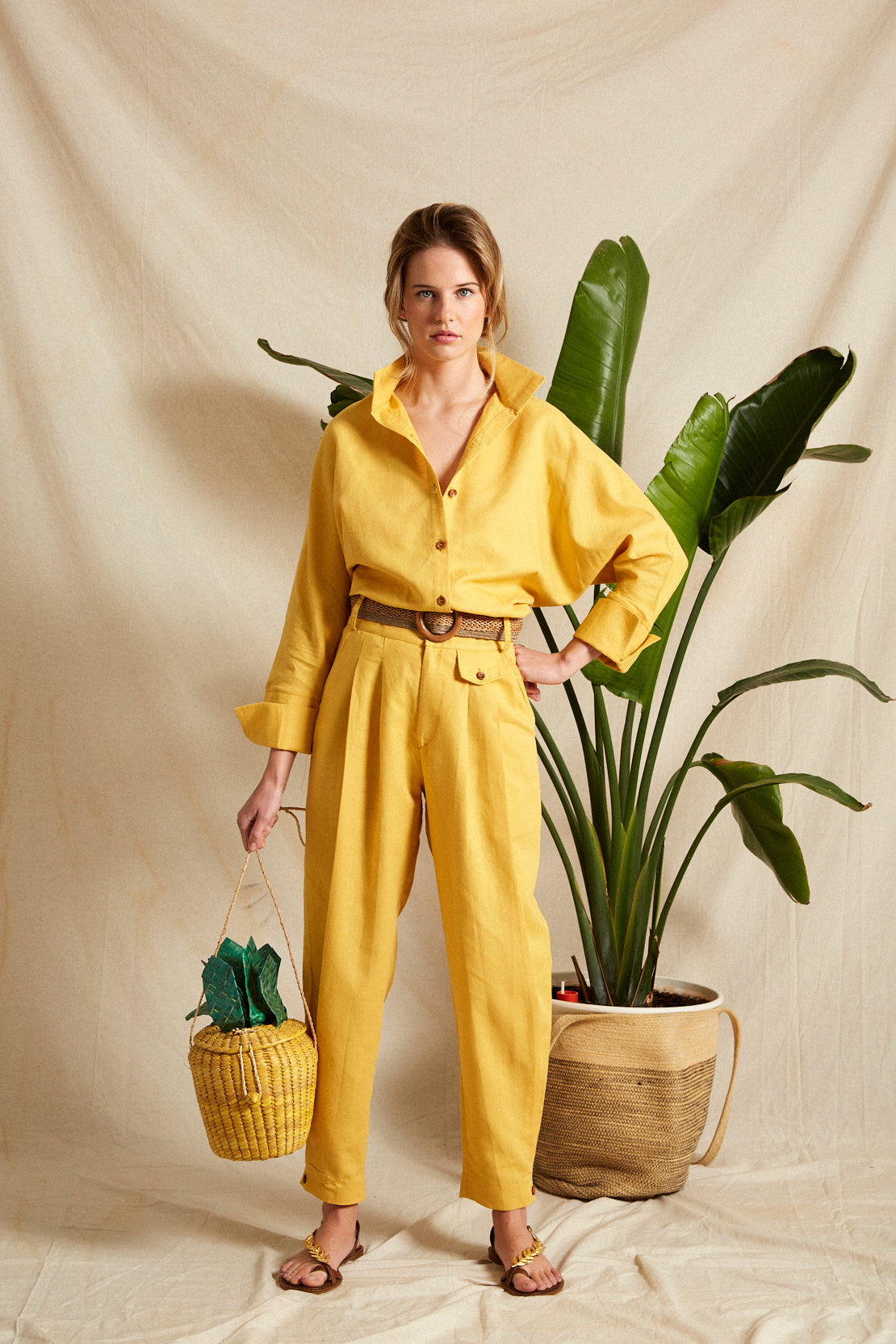 Pantalón Greta lino amarillo