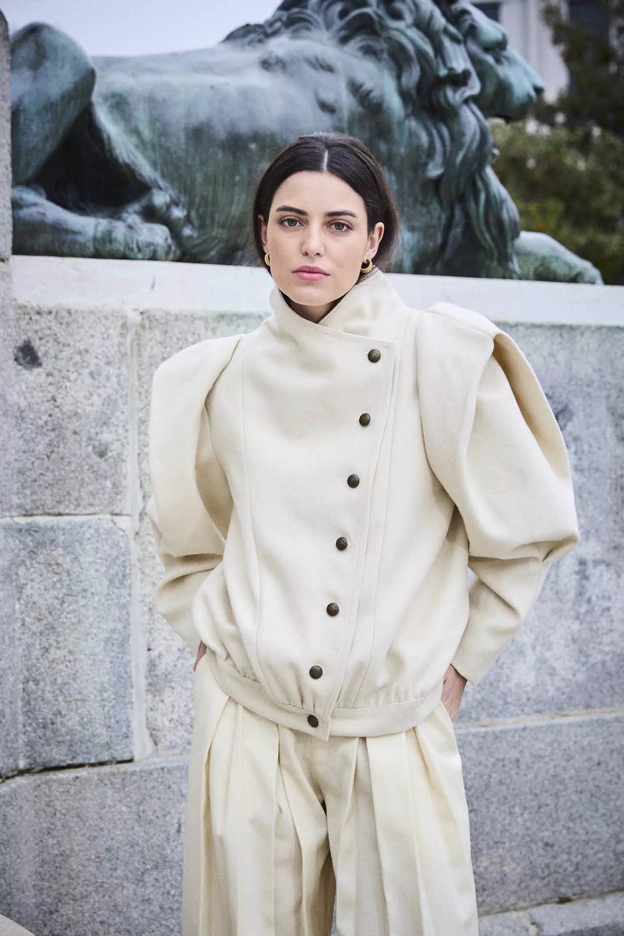 Chaqueta Picasso lana blanco roto